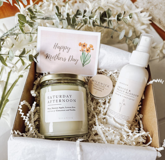 Mothers Day Gift Pack- Large Candle & Room Spray